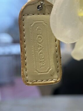 Coach | Vintage Ivory leather tag keychain